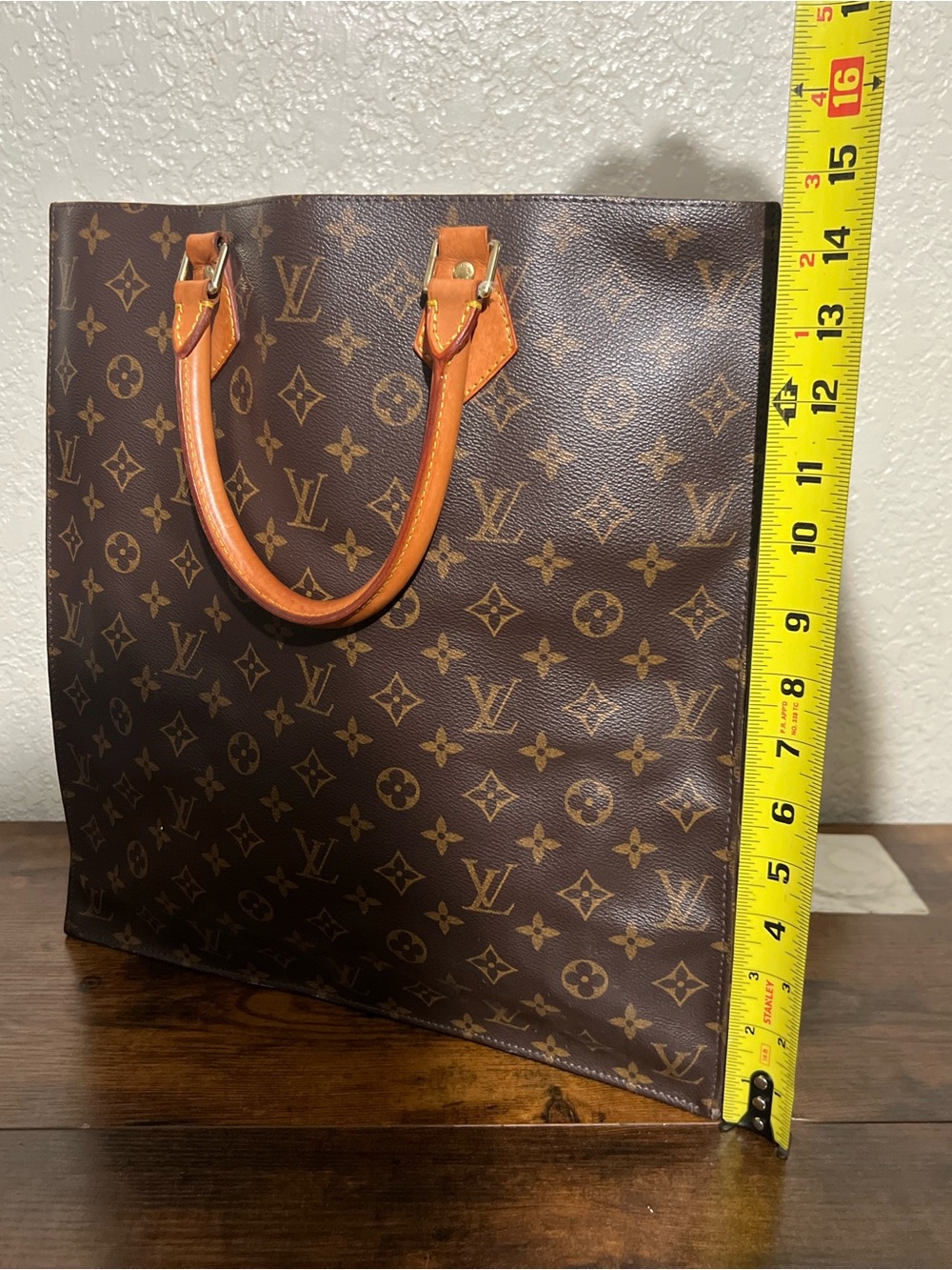 Louis Vuitton Monogram Canvas Tote in Brown with Tan Handles - Picture 3 of 10